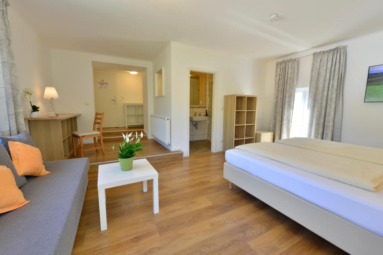 Pension Gambrinus Passau Exterior photo